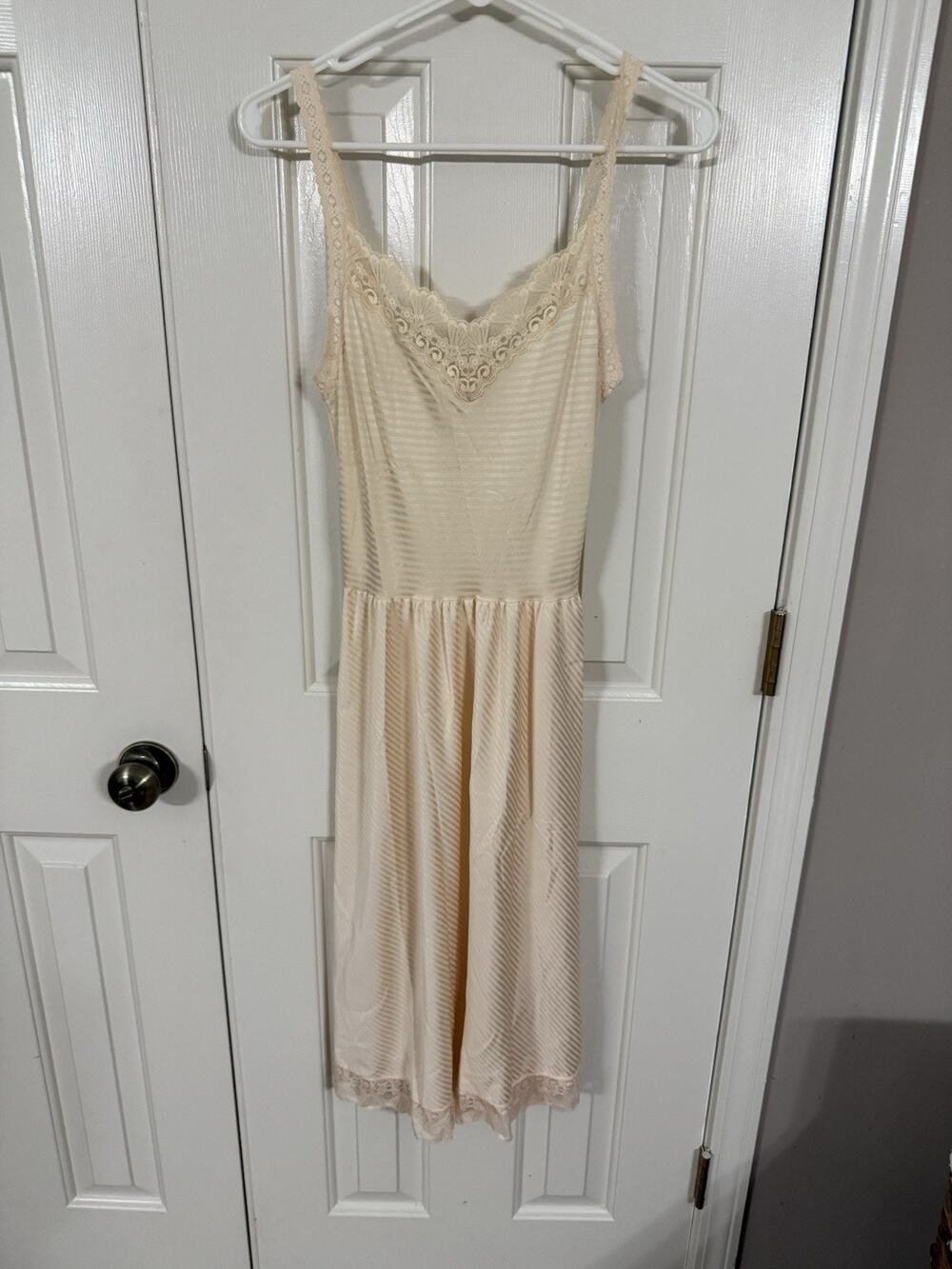 Vanity Fair Fit And Flare Slip Vintage 34 TT